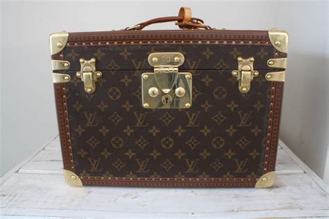 louis vuitton vanity case vintage.